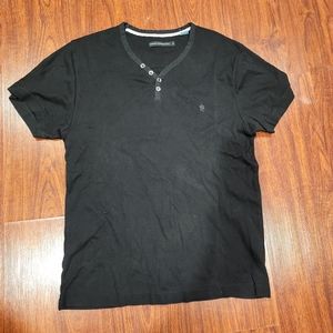 V-neck Shirt Medium